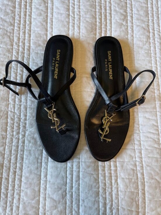 Saint Laurent Shoes - YSL Saint Laurent Italy Cassandra Thong Sandals Black Leather Gold Logo Size 38